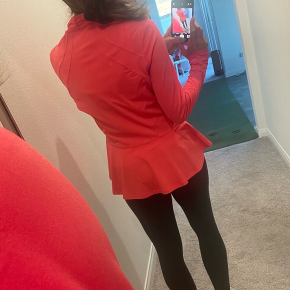 Coolibar Women's Diamond Cove Swim Jacket
UPF 50+
Color is in Radiant Coral - Picture 4 of 6